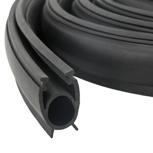 vidaXL Garāžas durvju blīvējums Melns 41 x 33 mm 5,5 m PVC