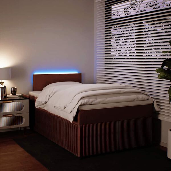 Showing Product Image 4 of 18