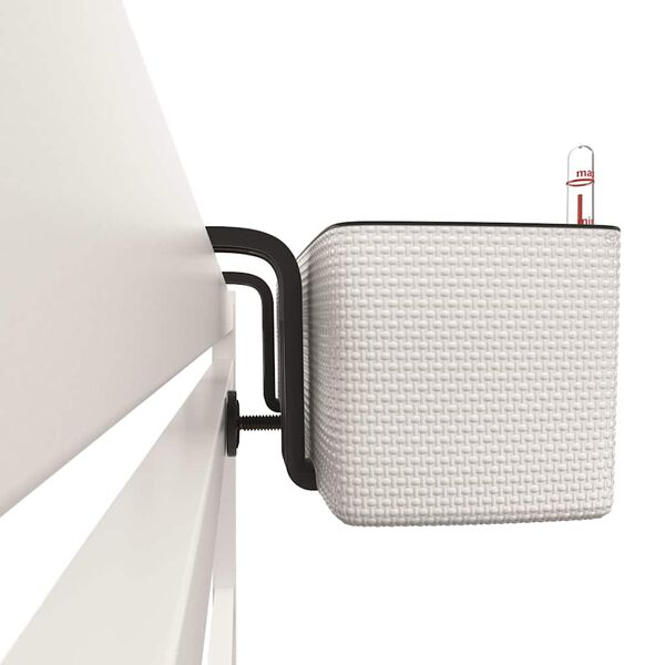Showing Product Image 4 of 7
