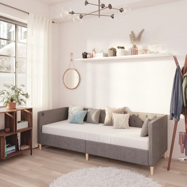 vidaXL dīvāngulta ar matraci, USB, gai&scaron;i pelēks audums, 90x200 cm