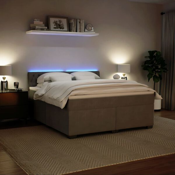 Showing Product Image 4 of 18