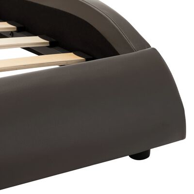 vidaXL gultas rāmis ar LED, pelēka un balta mākslīgā āda, 140x200 cm