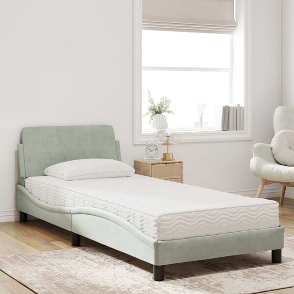 Showing Product Image 3 of 9