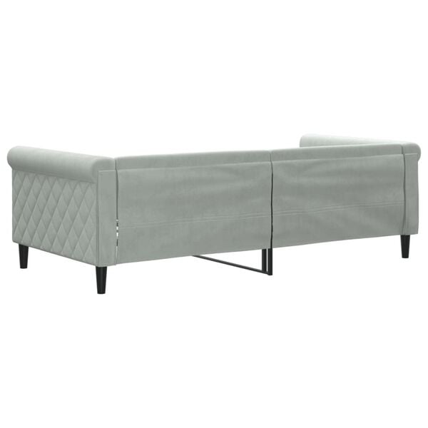 Showing Product Image 4 of 8