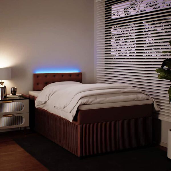 Showing Product Image 4 of 18