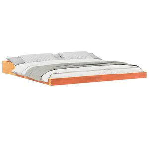 vidaXL Gultas rāmis Vaks brūns 200 x 200 cm Ciets priedes koks