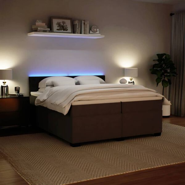 Showing Product Image 4 of 18