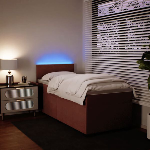 Showing Product Image 4 of 18