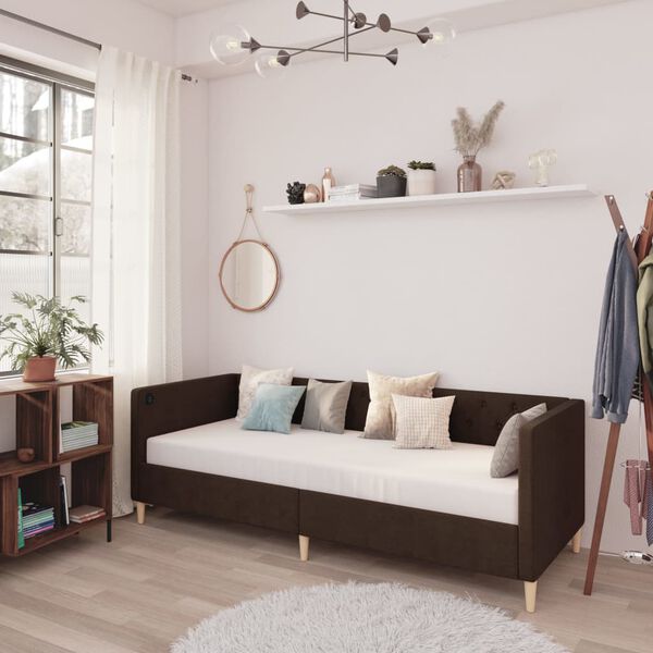 vidaXL dīvāngulta ar matraci, USB, tum&scaron;i brūns audums, 90x200 cm